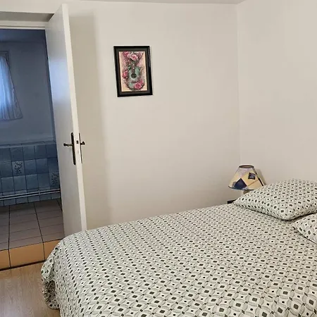 Chez Corinne Et Marc 아파트